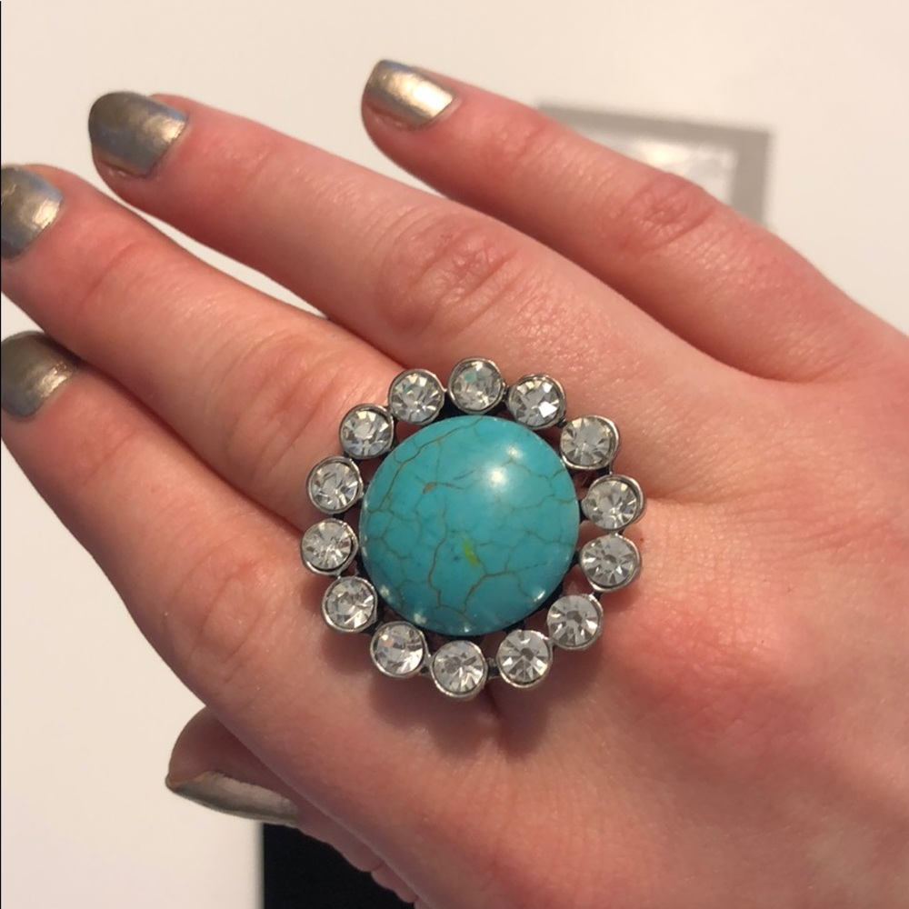 Large turquoise statement ring - Picture 2 of 6
